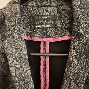 RW&CO blazer with lace pattern!